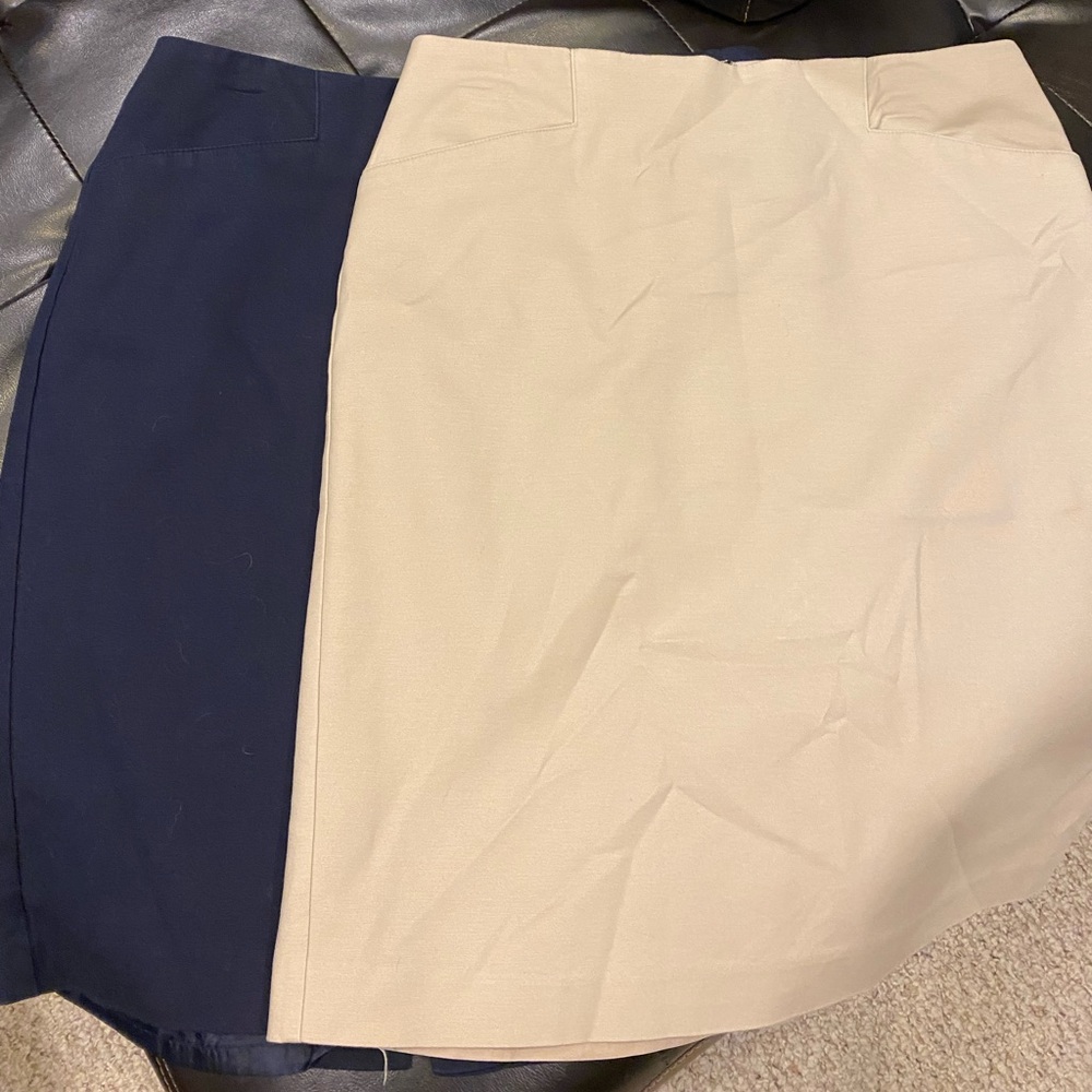 VanHeusen skirt bundle size 12